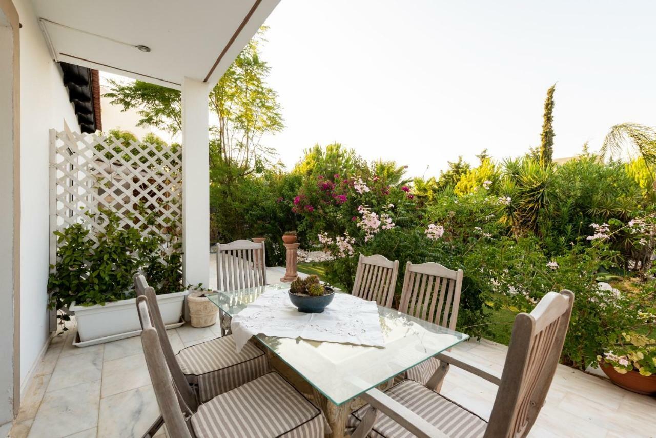 Nicole'S Garden Villa Kallithea  ภายนอก รูปภาพ