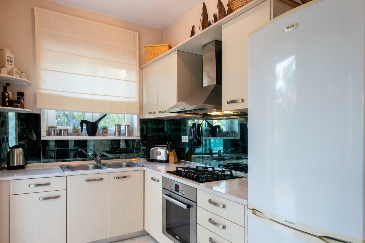 Nicole'S Garden Villa Kallithea  ภายนอก รูปภาพ