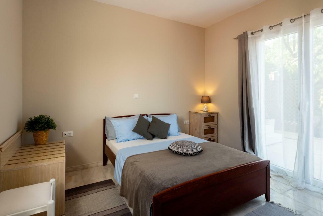 Nicole'S Garden Villa Kallithea  ภายนอก รูปภาพ