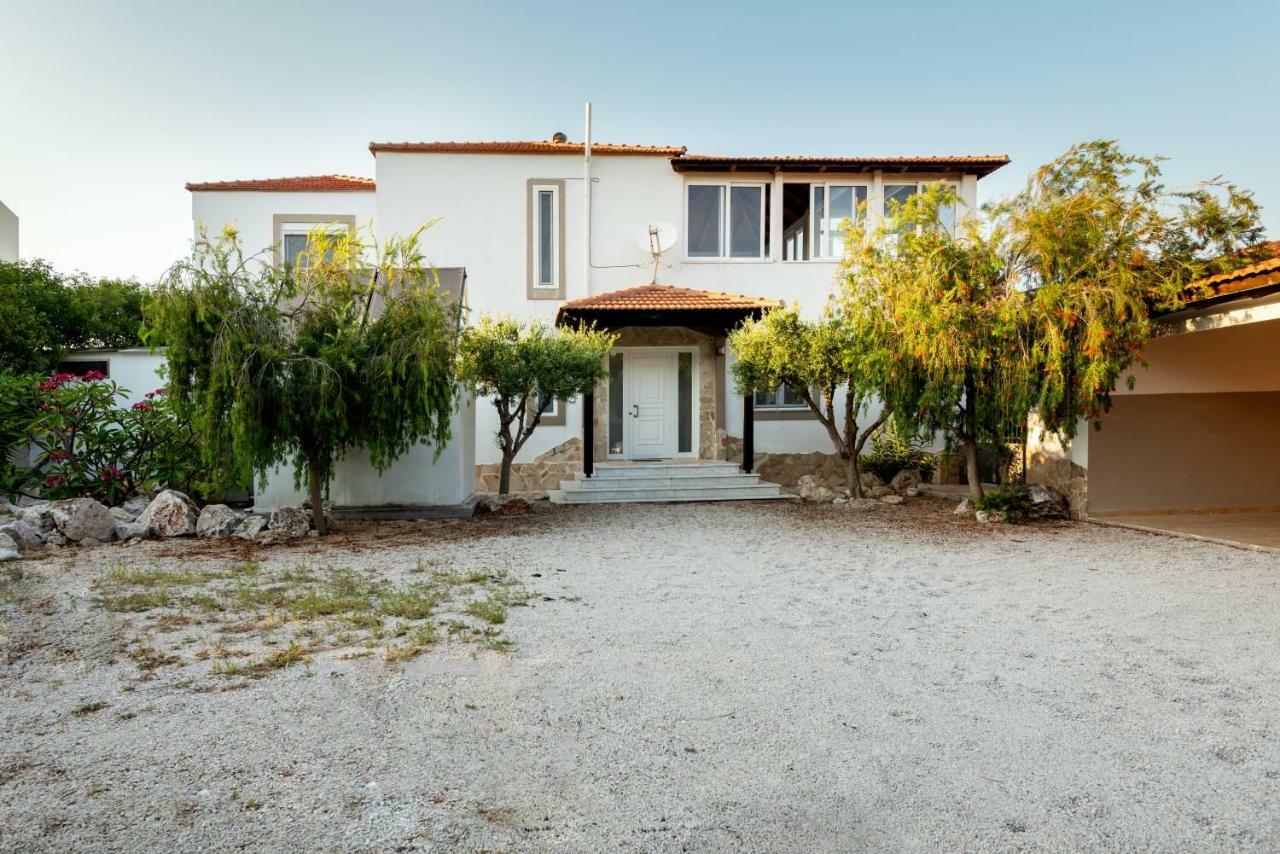 Nicole'S Garden Villa Kallithea  ภายนอก รูปภาพ