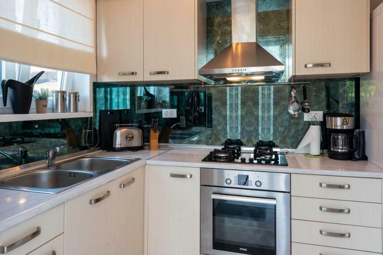 Nicole'S Garden Villa Kallithea  ภายนอก รูปภาพ